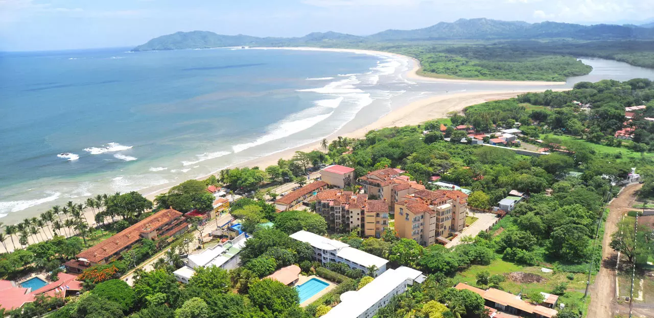 Amazilia Travel - Tamarindo, Guanacaste 